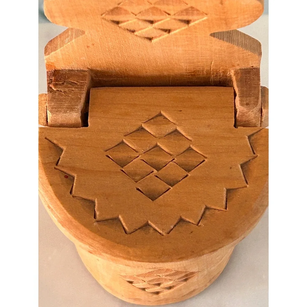 Vintage Milenium Krakow Polish Folk Art Carved Wood‎ Salt Cellar Solniczka 1984